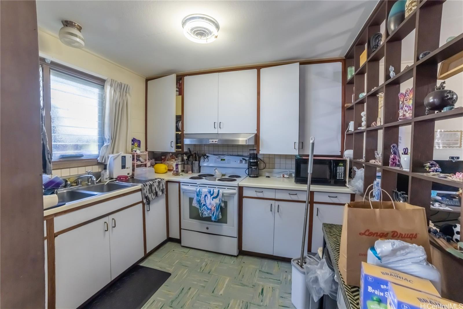 1671 Citron Street Honolulu - Multi-family - photo 17 of 25