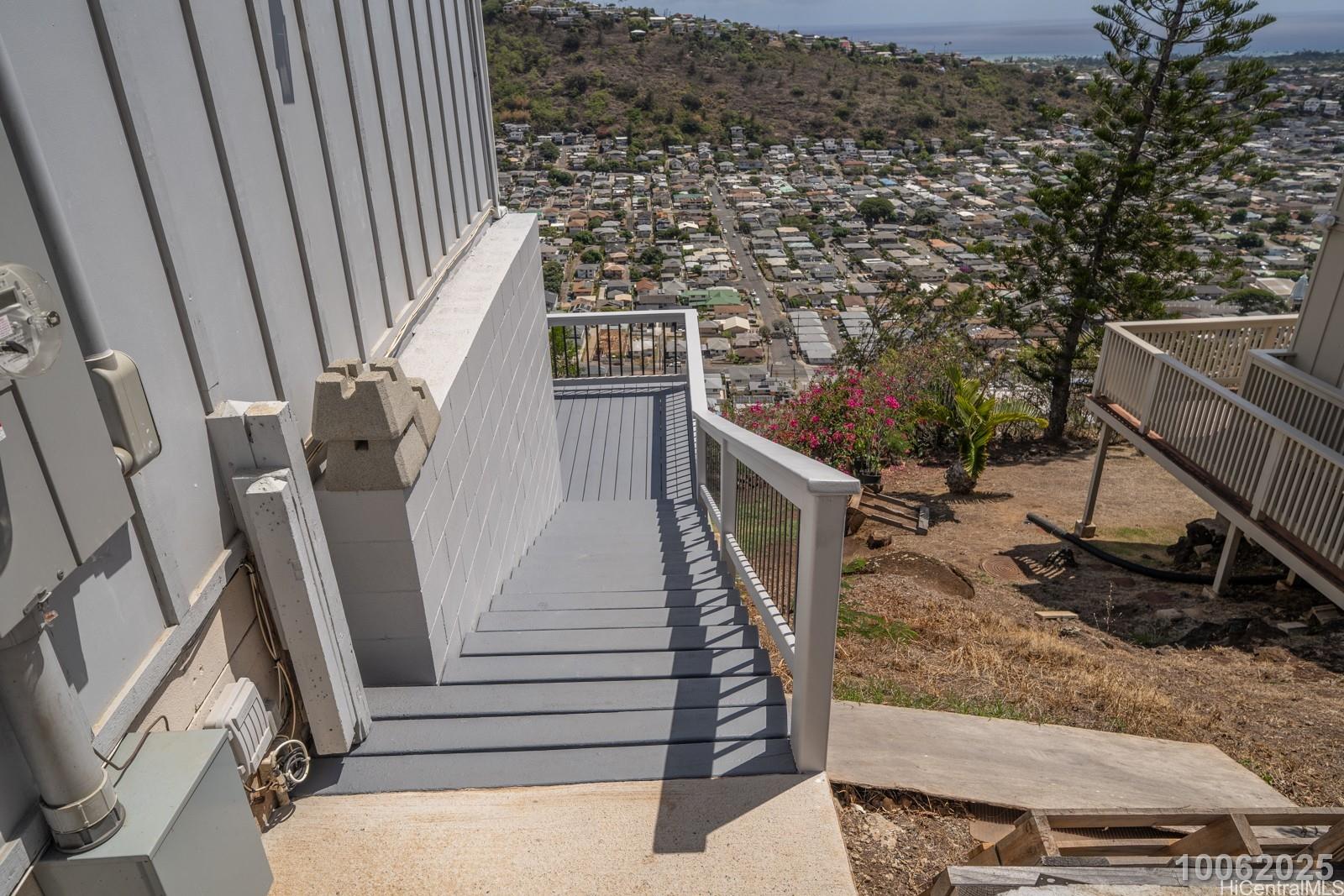 1671 Kanalui Street Honolulu - Rental - photo 4 of 25