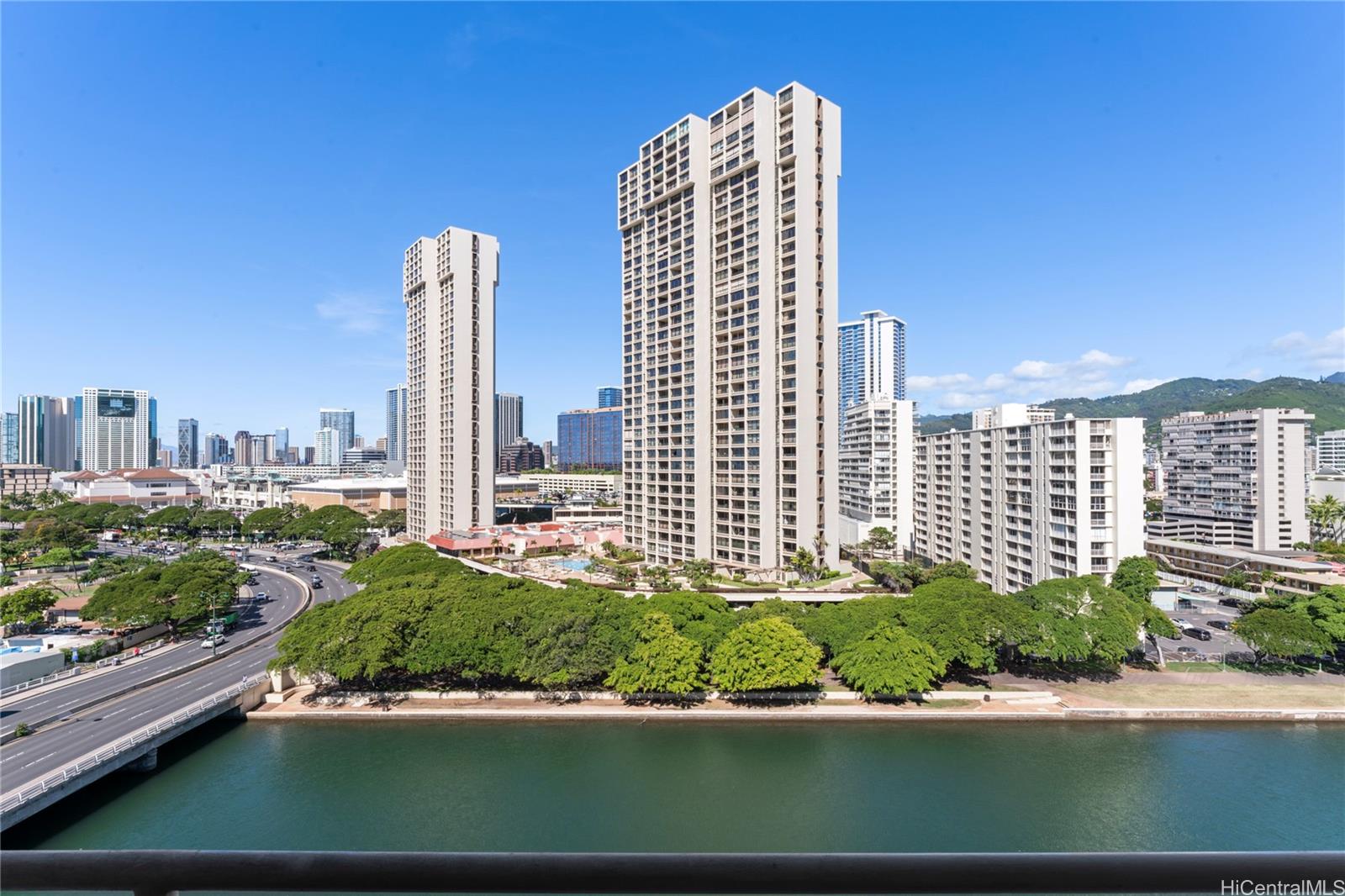 Harbor View Plaza condo # 1110, Honolulu, Hawaii - photo 14 of 25