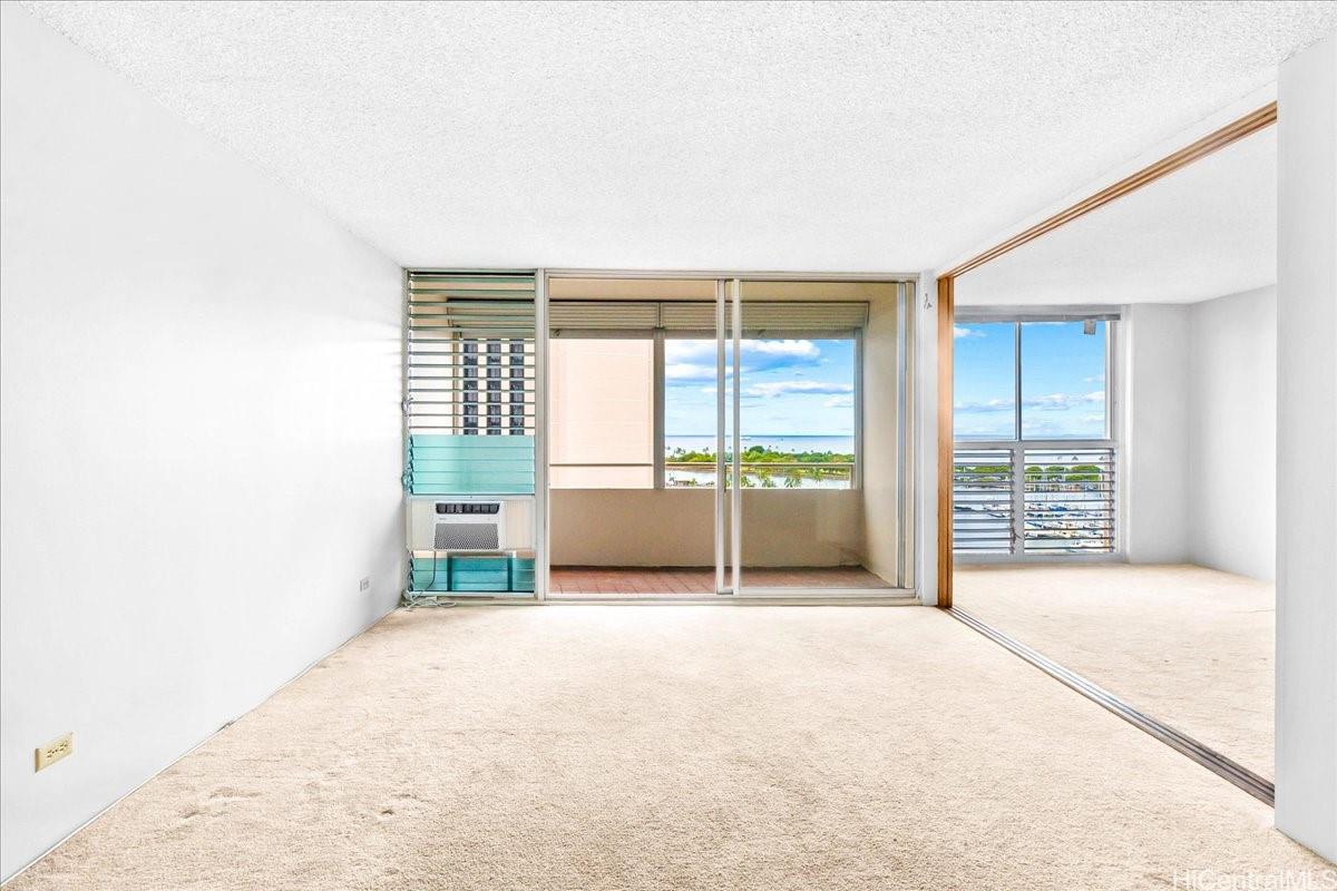 Harbor View Plaza condo # 1303, Honolulu, Hawaii - photo 11 of 25