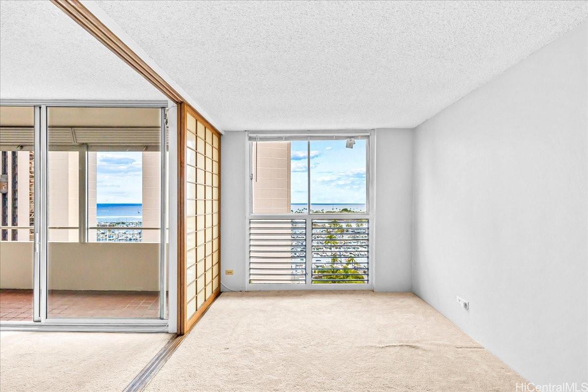 Harbor View Plaza condo # 1303, Honolulu, Hawaii - photo 12 of 25