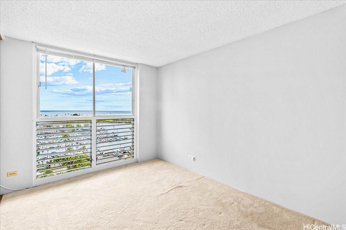 Harbor View Plaza condo # 1303, Honolulu, Hawaii - photo 7 of 25