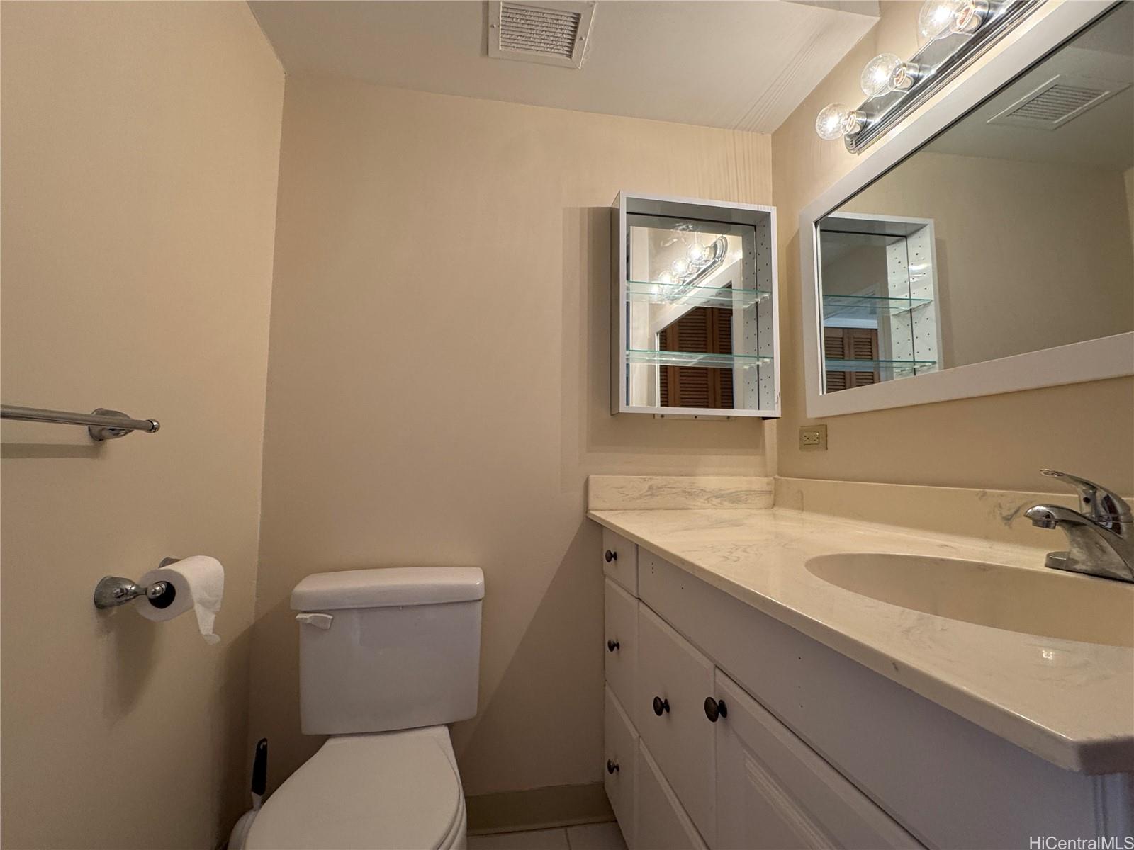 1676 Ala Moana Blvd Honolulu - Rental - photo 10 of 16