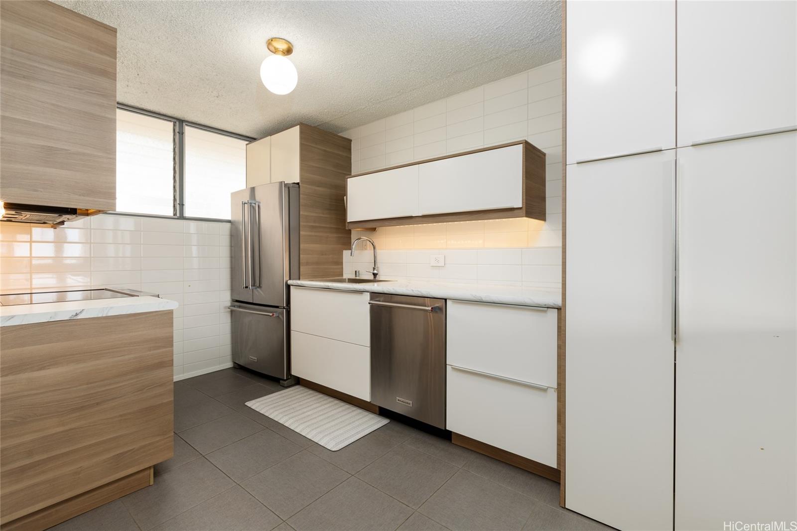 Harbor View Plaza condo # 205, Honolulu, Hawaii - photo 14 of 24