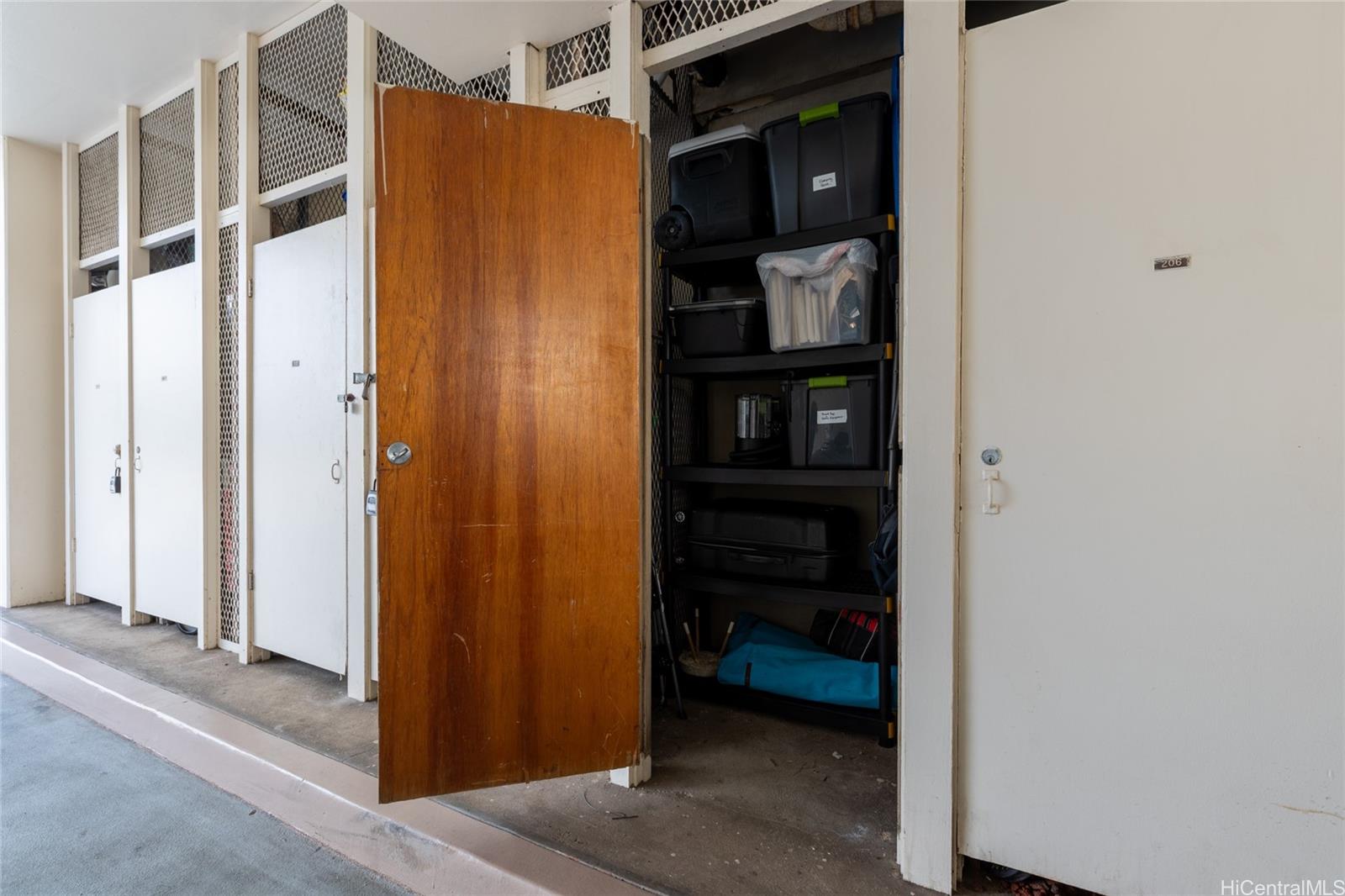 Harbor View Plaza condo # 205, Honolulu, Hawaii - photo 23 of 24