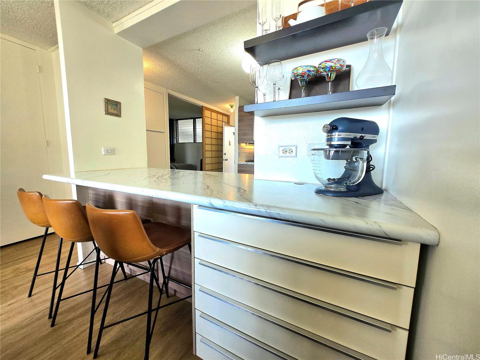 Harbor View Plaza condo # 205, Honolulu, Hawaii - photo 6 of 24