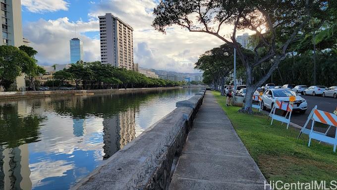 Harbor View Plaza condo # 402, Honolulu, Hawaii - photo 6 of 9