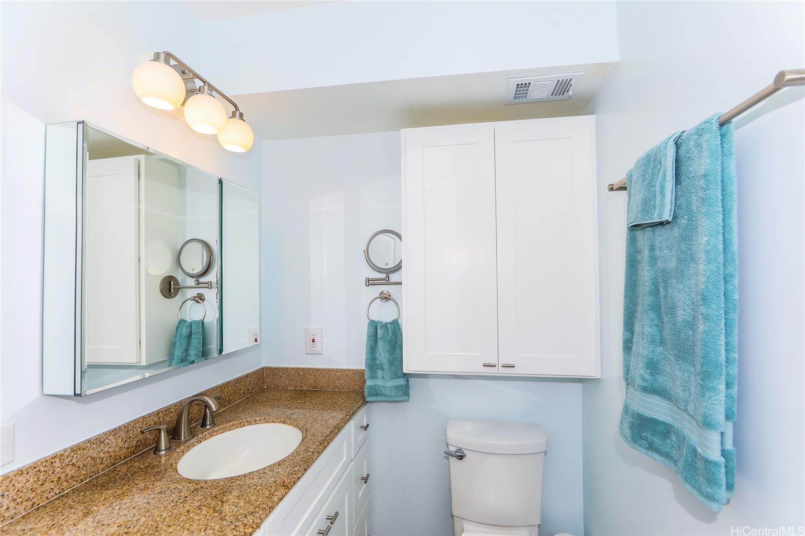 Harbor View Plaza condo # 505, Honolulu, Hawaii - photo 11 of 25