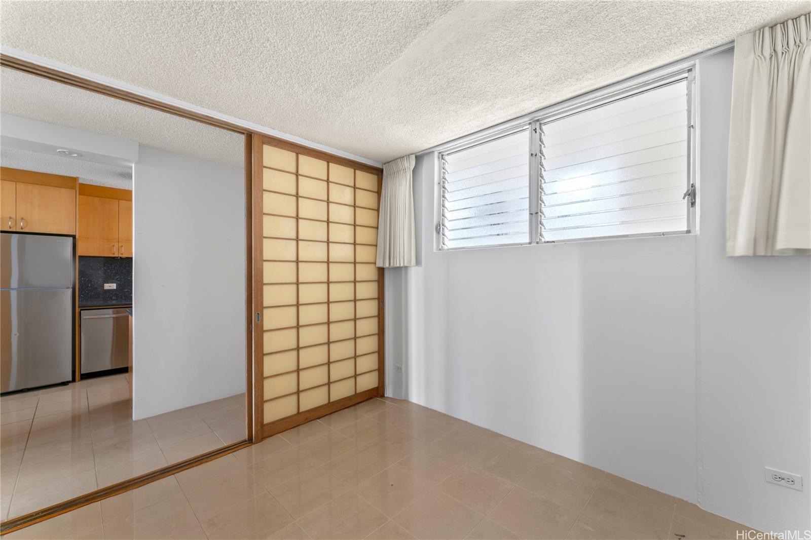 Harbor View Plaza condo # 710, Honolulu, Hawaii - photo 17 of 25