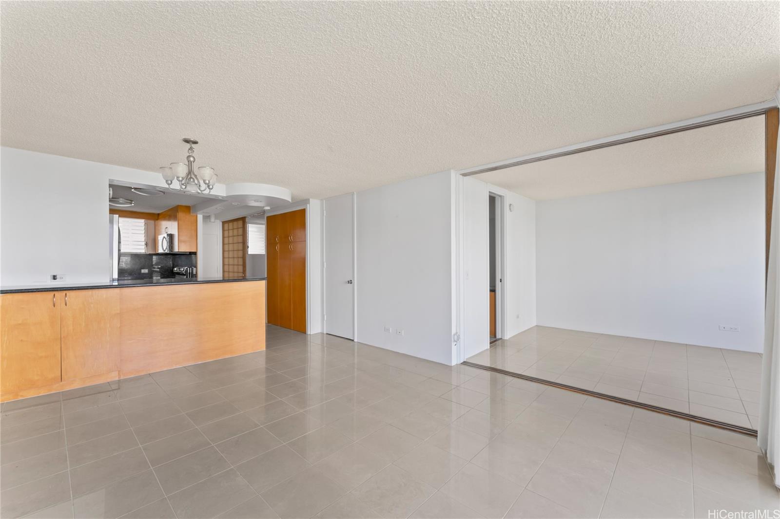 Harbor View Plaza condo # 710, Honolulu, Hawaii - photo 7 of 25