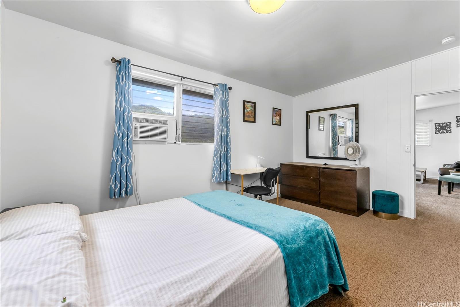 1681  Mahani Loop Kalihi Valley, Honolulu home - photo 12 of 25