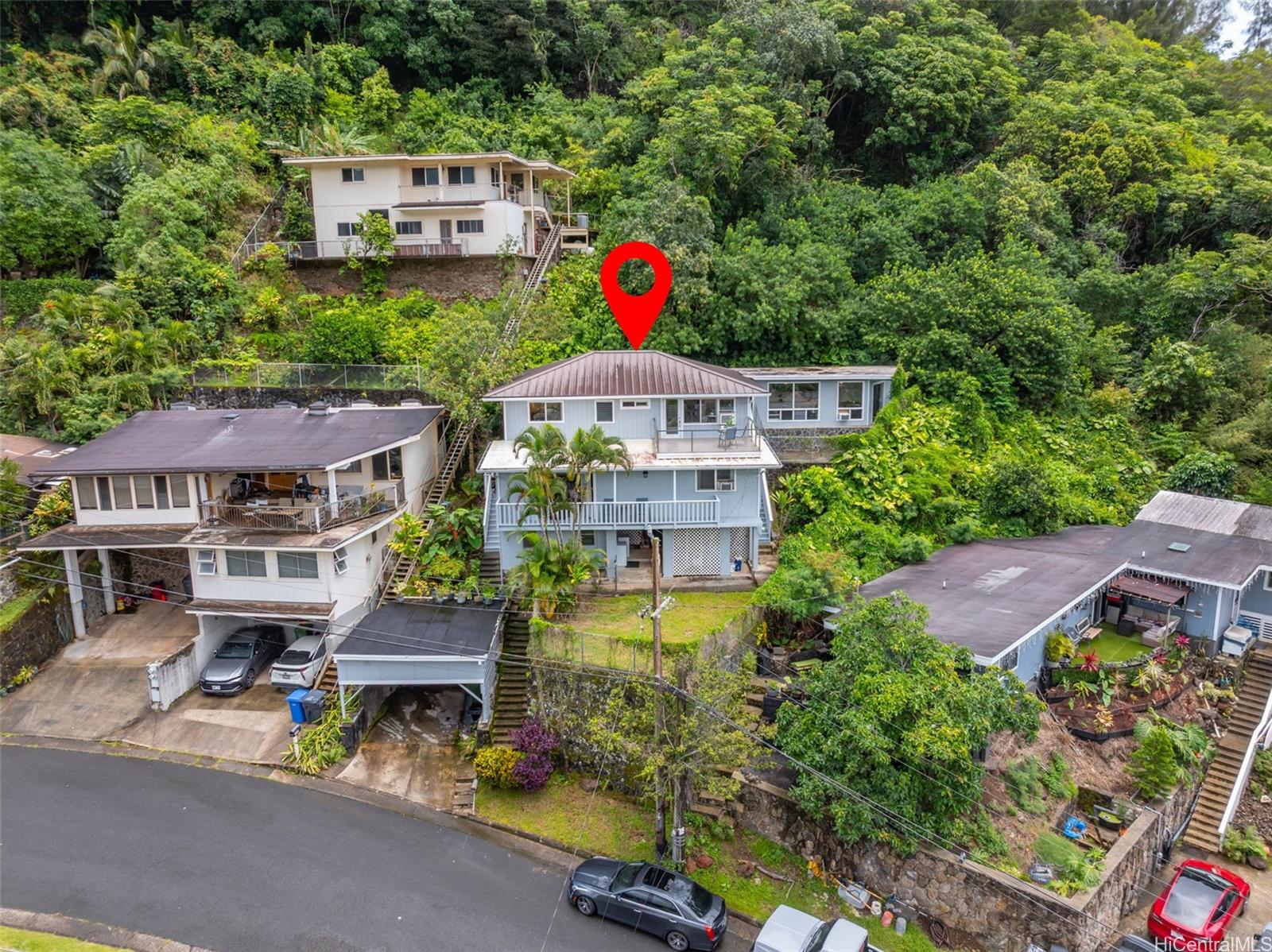 1681  Mahani Loop Kalihi Valley, Honolulu home - photo 23 of 25