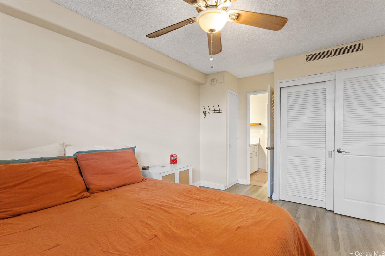 Ala Wai Terrace condo # 251, Honolulu, Hawaii - photo 13 of 25