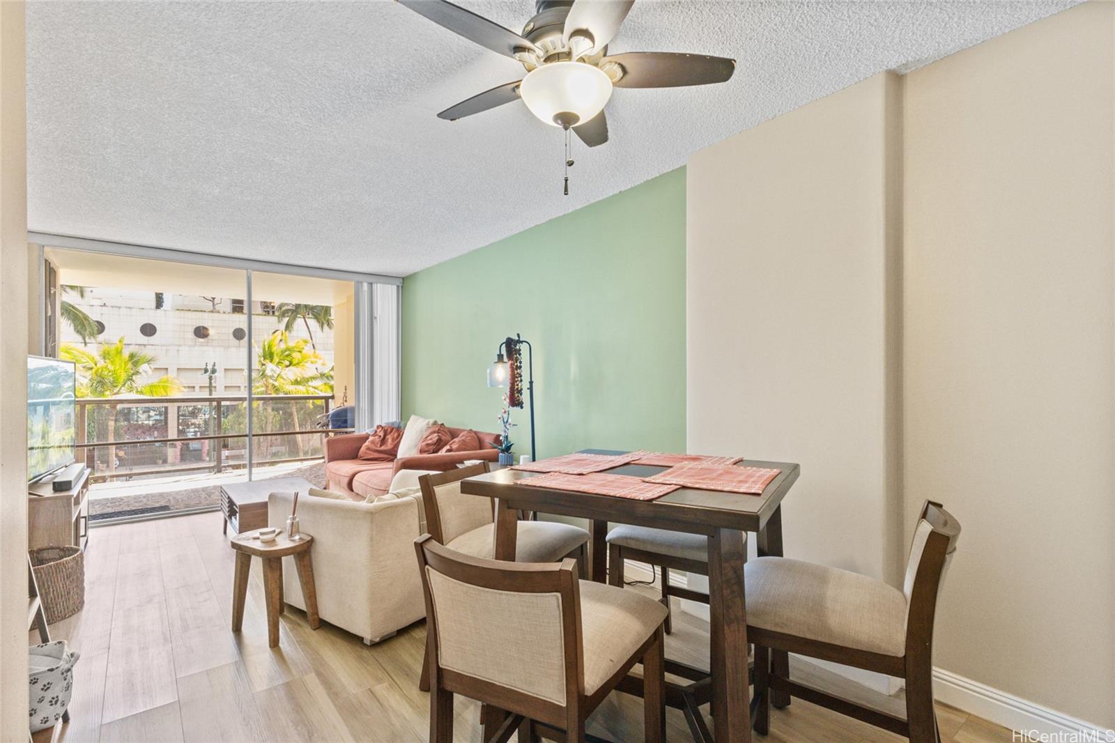 Ala Wai Terrace condo # 251, Honolulu, Hawaii - photo 4 of 25