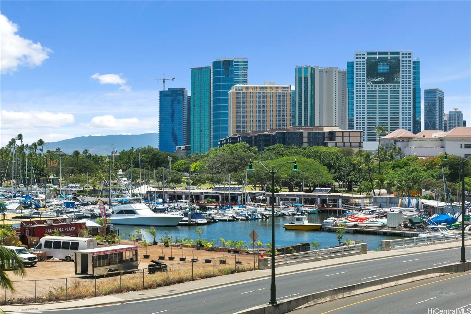 Ala Wai Terrace condo # 352, Honolulu, Hawaii - photo 2 of 10