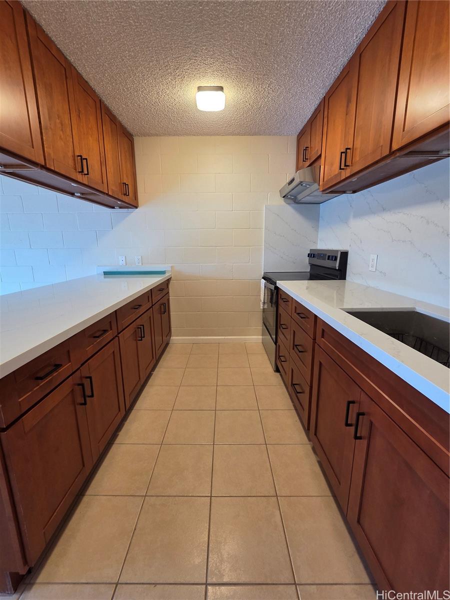 1687 Pensacola Street Honolulu - Rental - photo 2 of 8