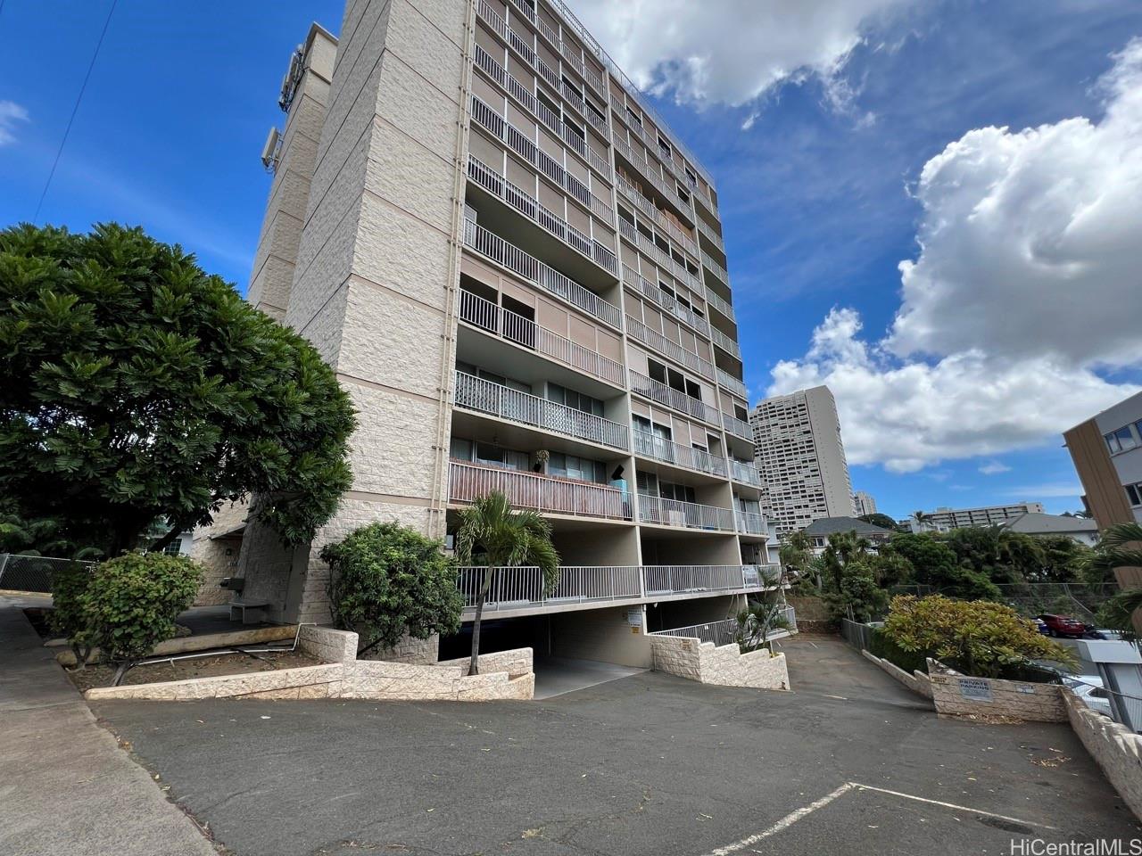 Rose Terrace condo # 802, Honolulu, Hawaii - photo 17 of 19