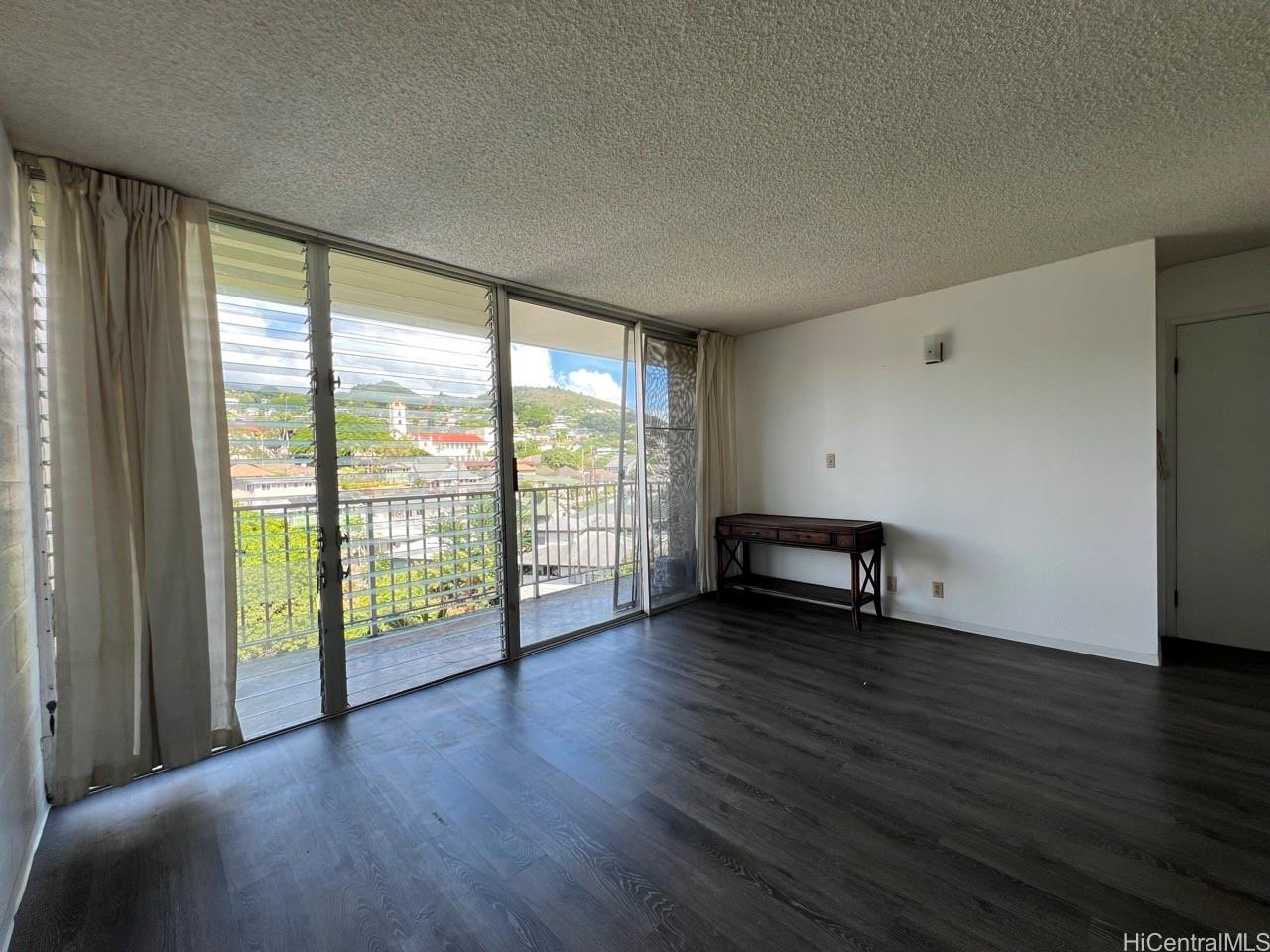 Rose Terrace condo # 802, Honolulu, Hawaii - photo 6 of 19