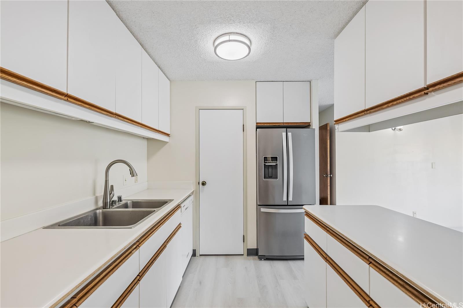 Rose Terrace condo # 804, Honolulu, Hawaii - photo 11 of 25