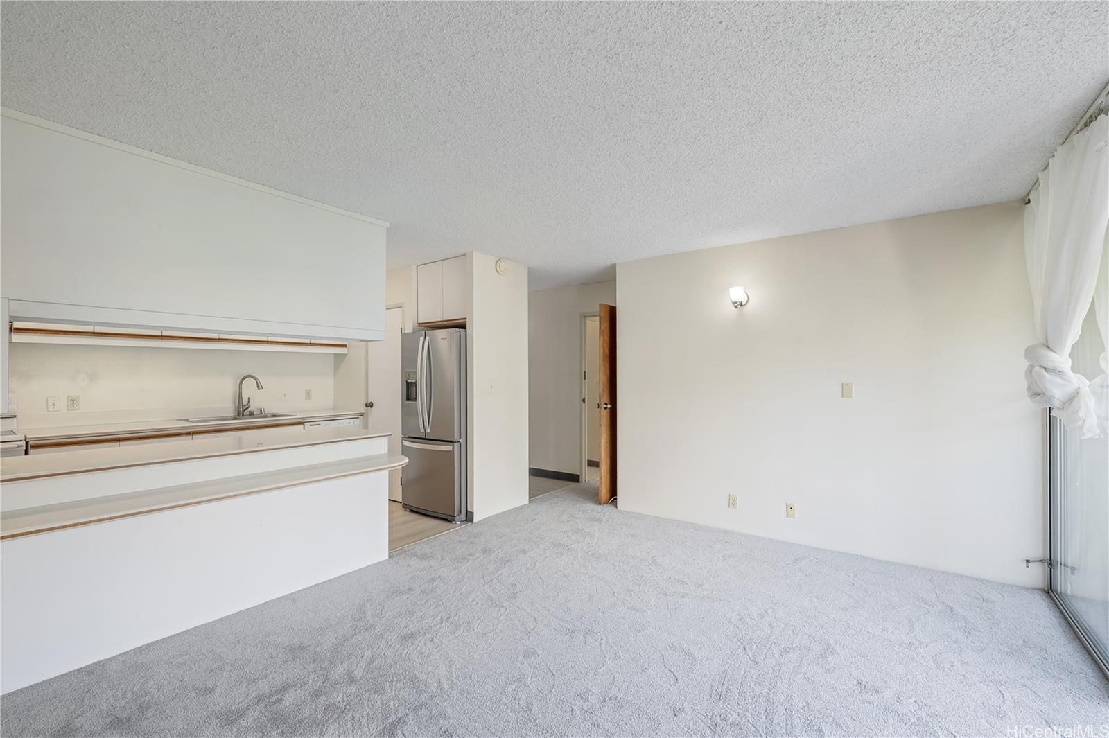 Rose Terrace condo # 804, Honolulu, Hawaii - photo 4 of 25