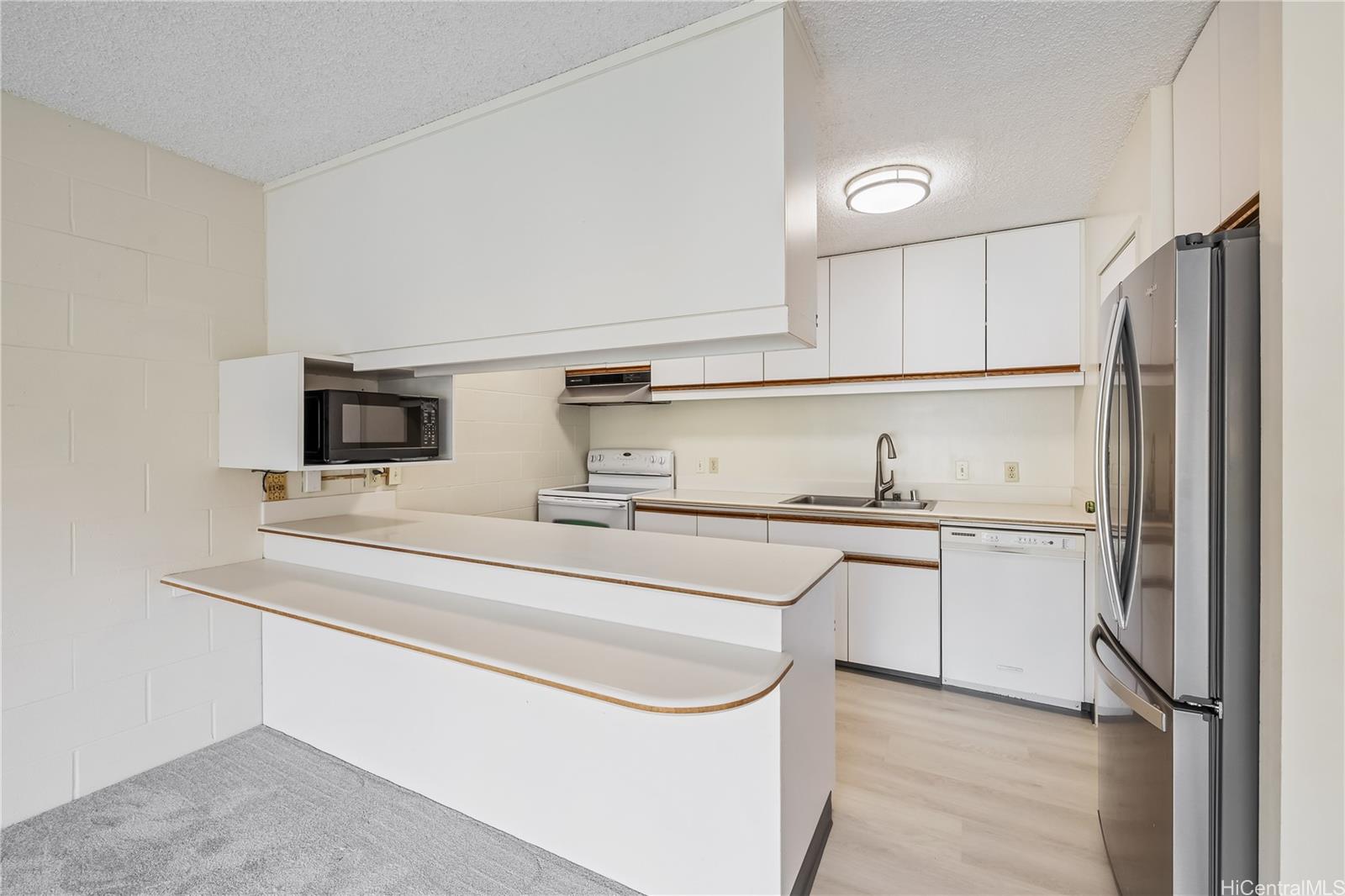 Rose Terrace condo # 804, Honolulu, Hawaii - photo 7 of 25