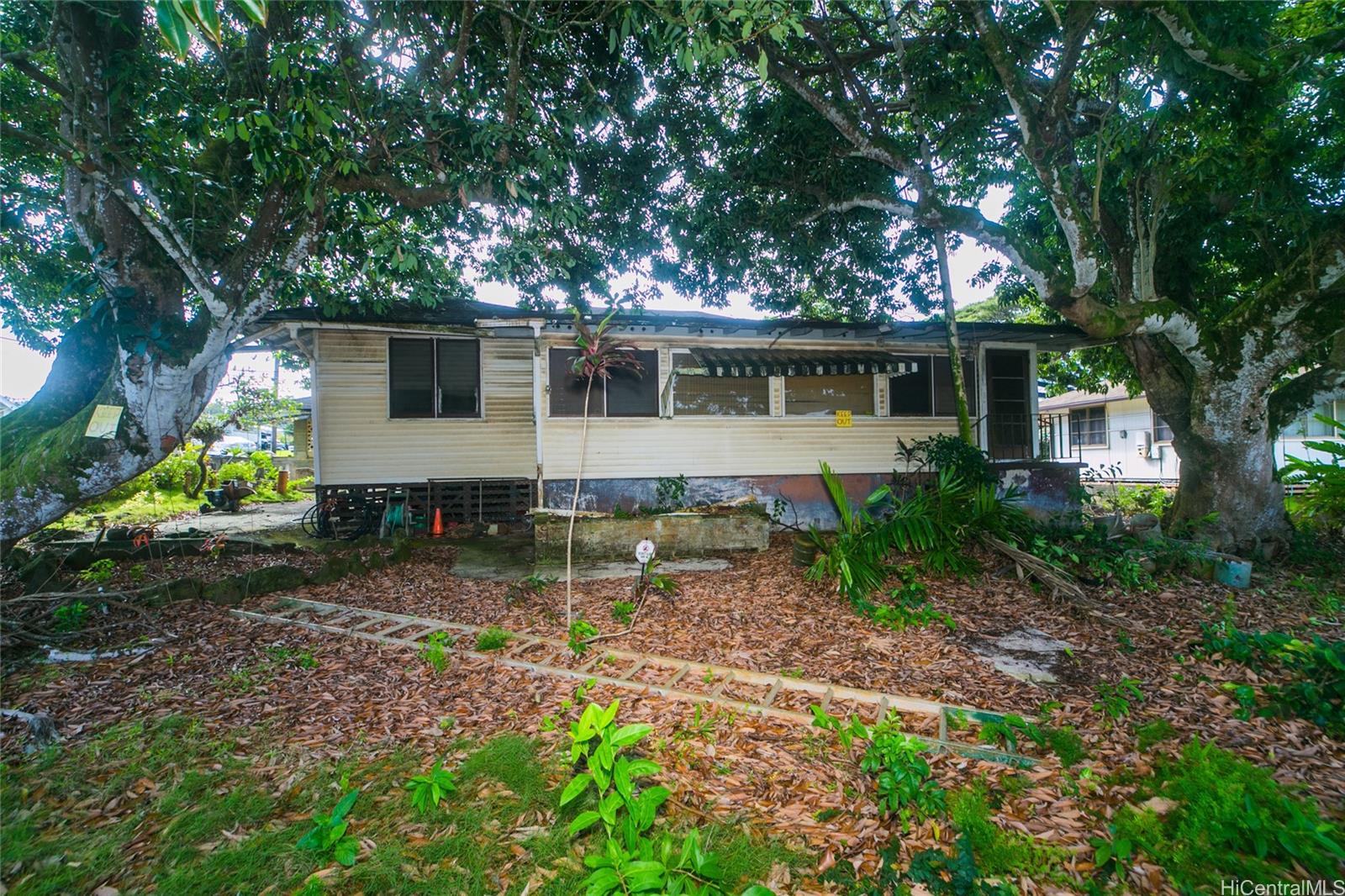 1691  California Ave Wahiawa Heights, Central home - photo 3 of 25