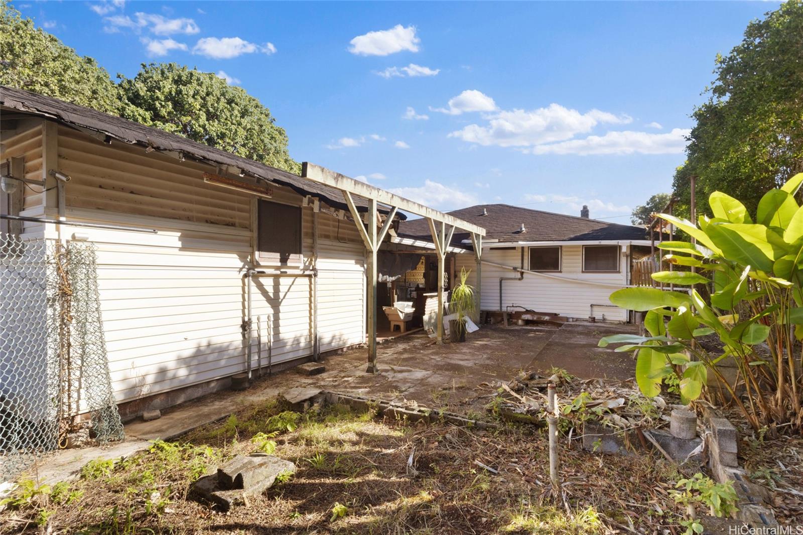 1691  California Ave Wahiawa Heights, Central home - photo 4 of 21