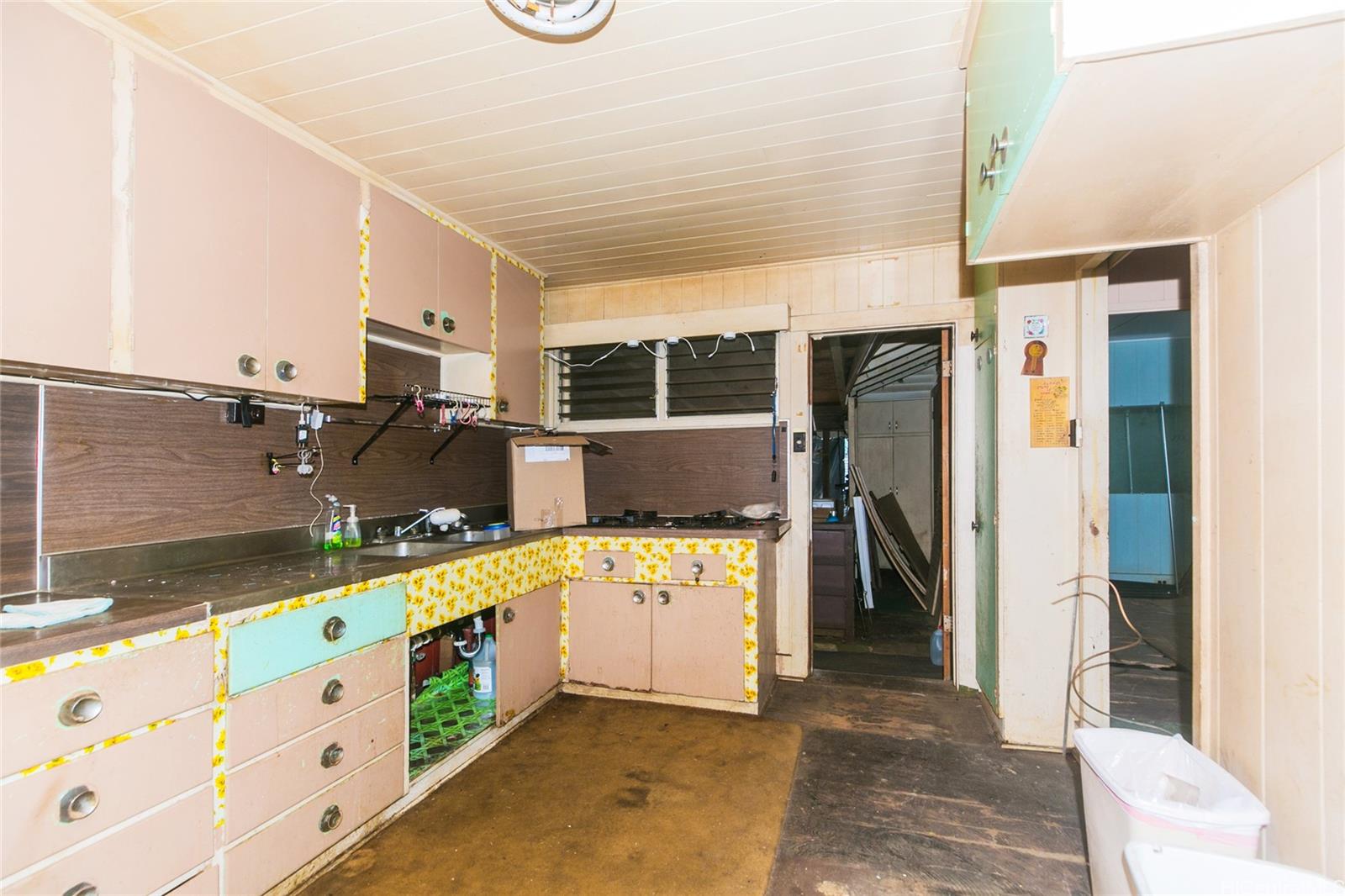 1691  California Ave Wahiawa Heights, Central home - photo 5 of 21