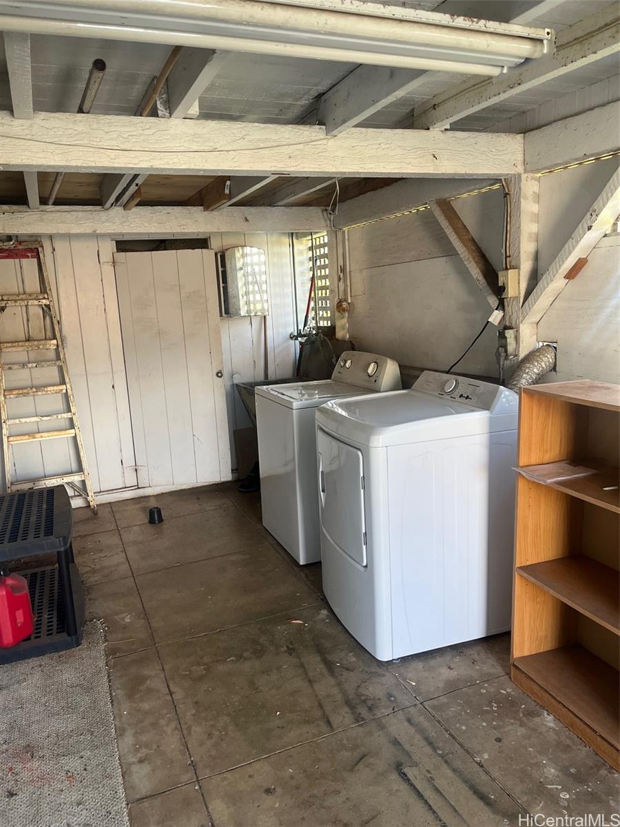 1691 Kamamalu Ave Honolulu - Rental - photo 20 of 23