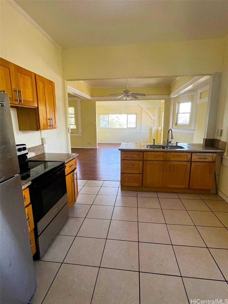 1691 Kamamalu Ave Honolulu - Rental - photo 8 of 23