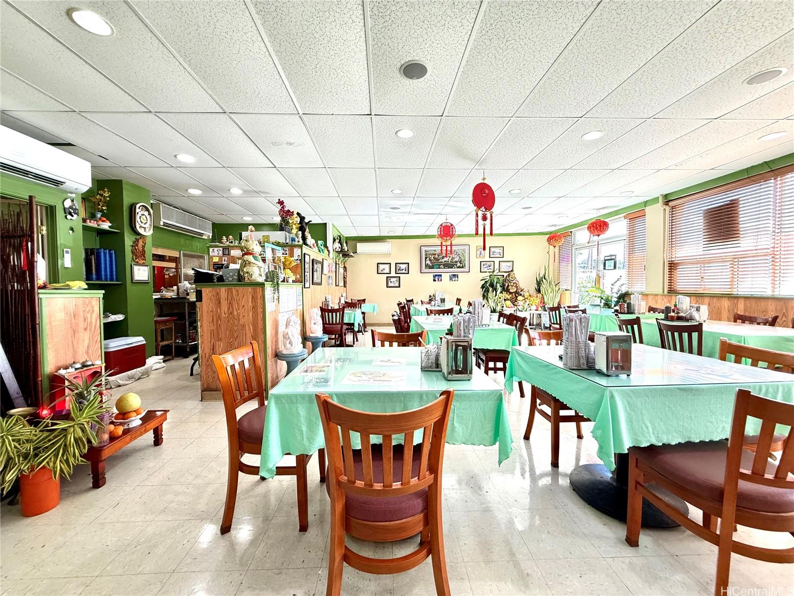 1694 Kalakaua Ave Pawaa  - photo 6 of 14