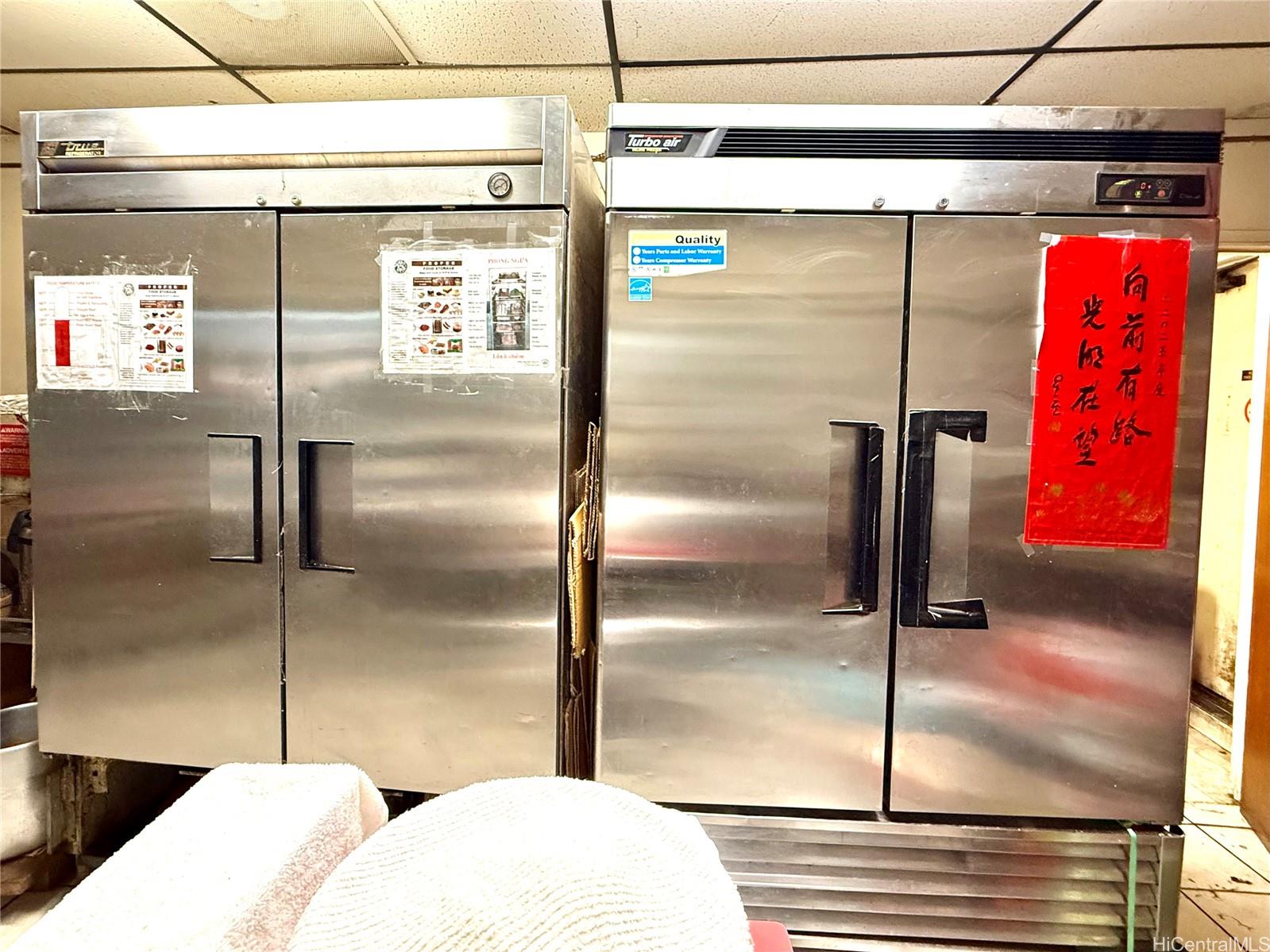 1694 Kalakaua Ave Pawaa  - photo 10 of 14