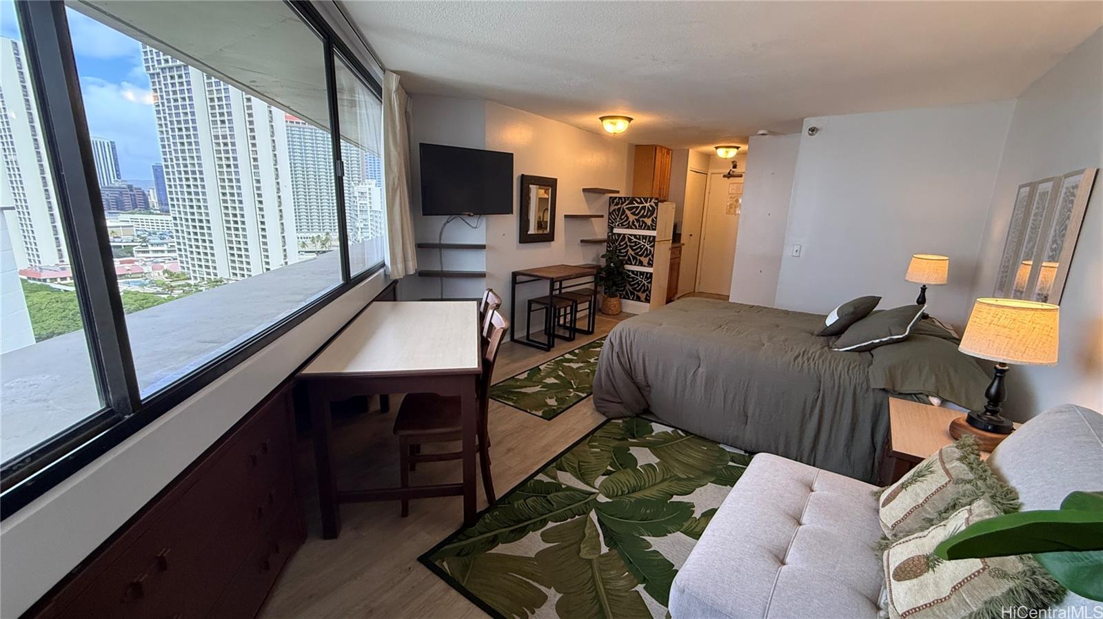 1700 Ala Moana Blvd Honolulu - Rental - photo 8 of 8