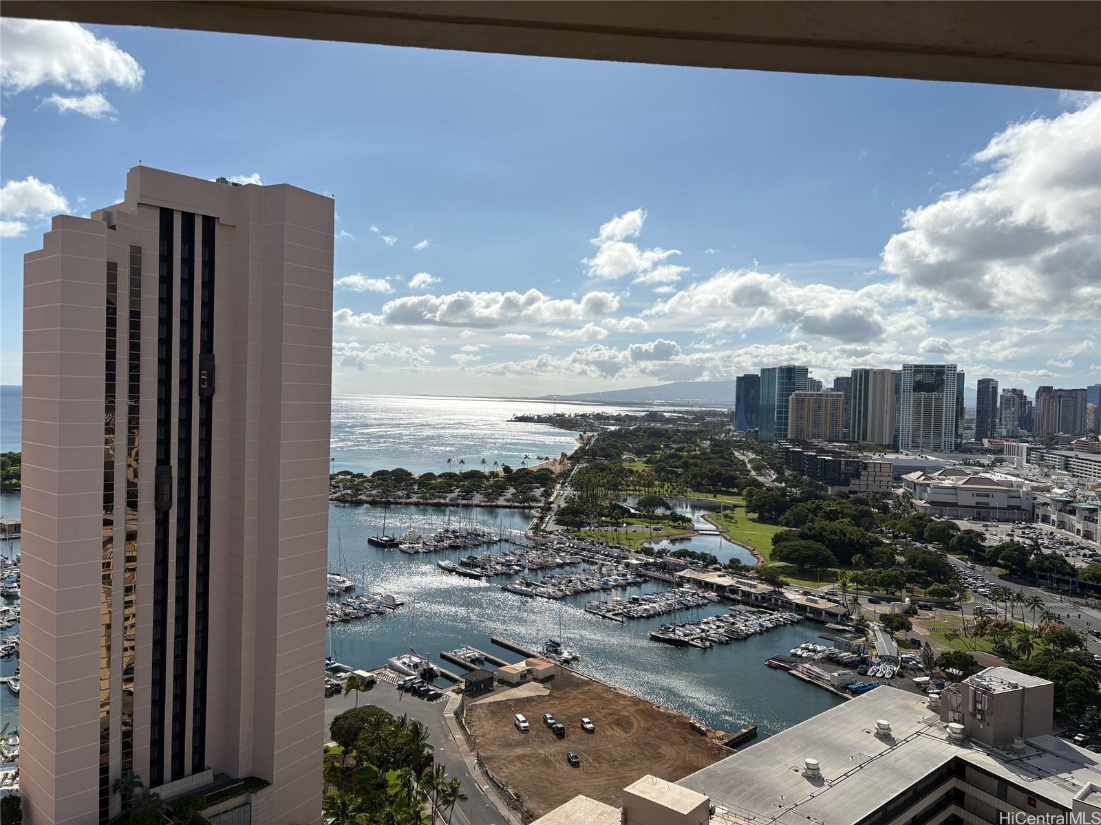 Waikiki Marina Condominium condo # 3202, Honolulu, Hawaii - photo 5 of 18