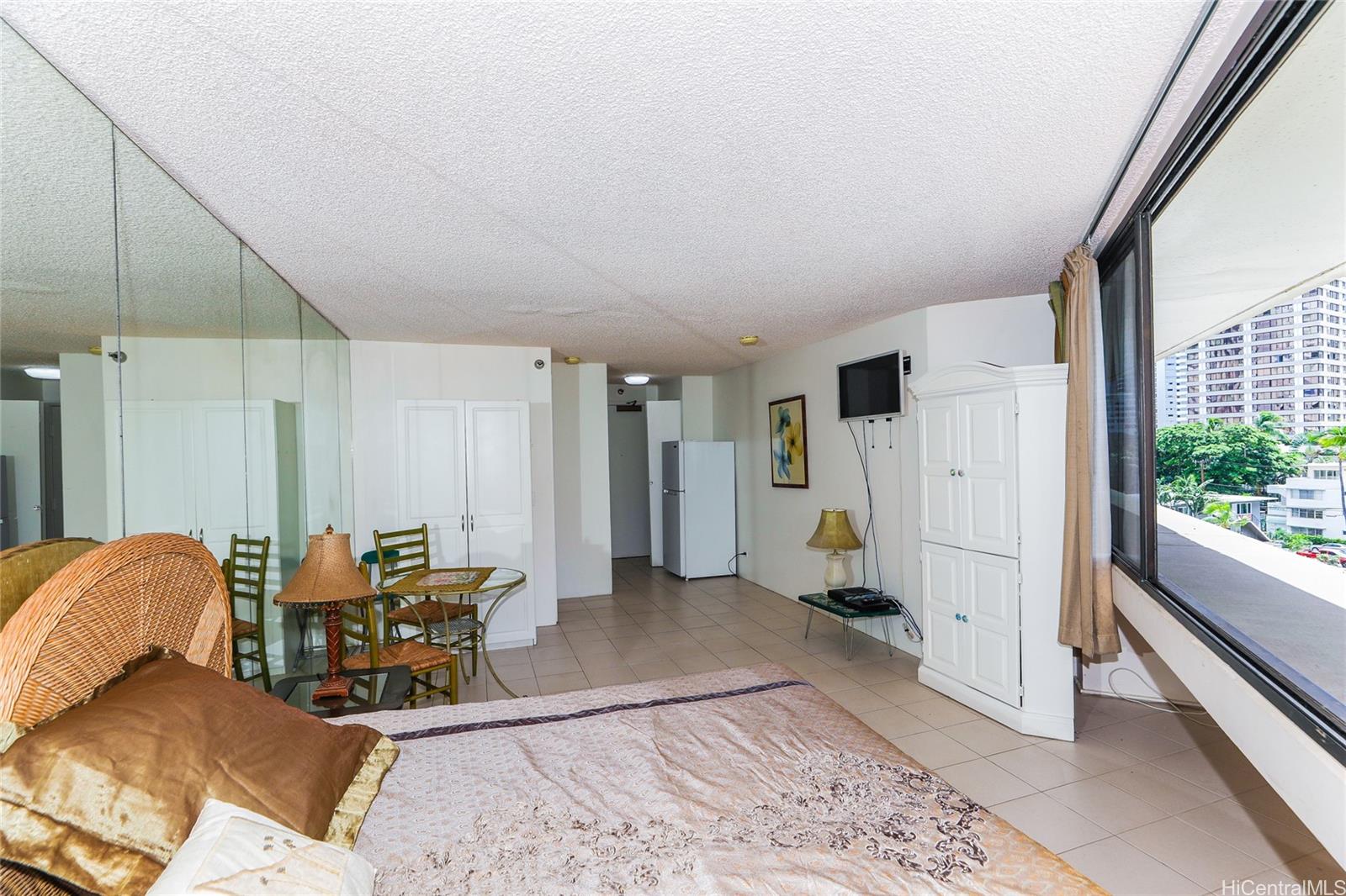 Waikiki Marina Condominium condo # 603, Honolulu, Hawaii - photo 5 of 10