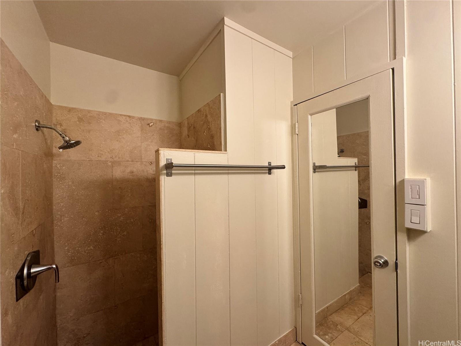 Oahuan Ltd condo # 104, Honolulu, Hawaii - photo 11 of 23