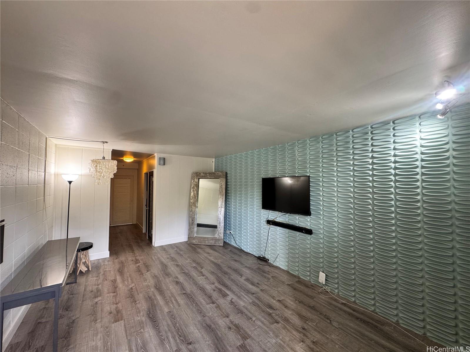 Oahuan Ltd condo # 104, Honolulu, Hawaii - photo 3 of 23