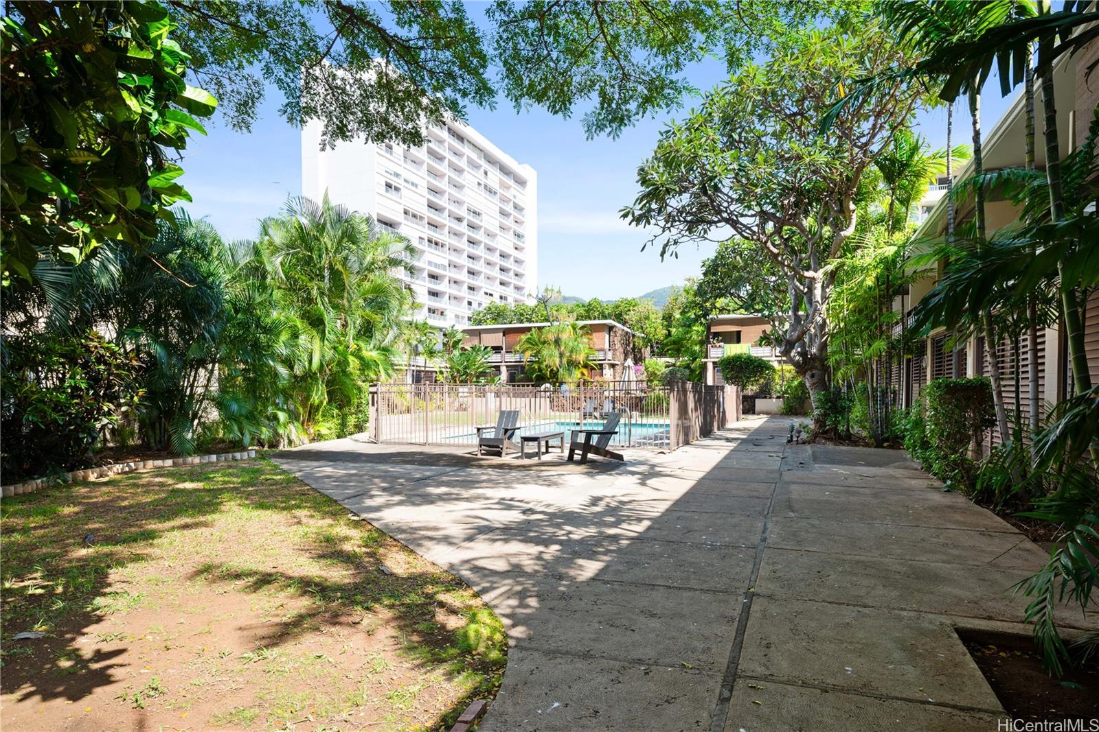 Oahuan Ltd condo # 211, Honolulu, Hawaii - photo 14 of 18