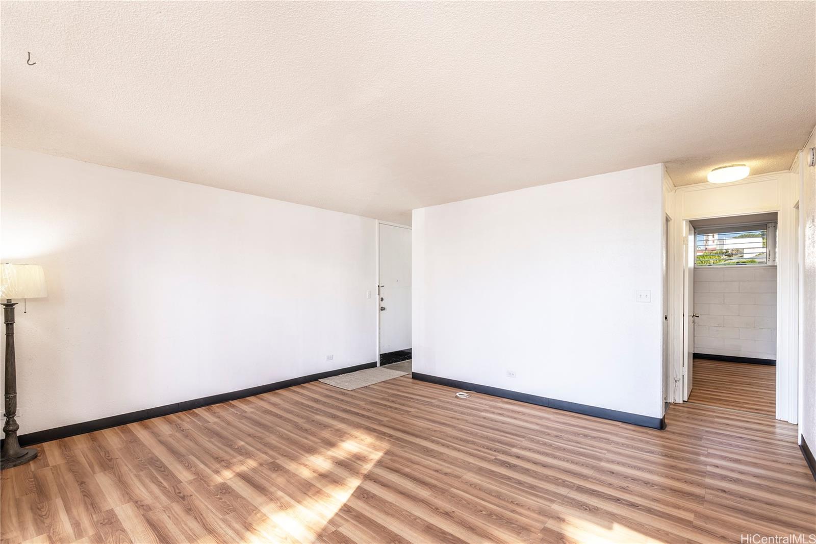 Hale O Kalani Towers condo # 106, Honolulu, Hawaii - photo 3 of 12