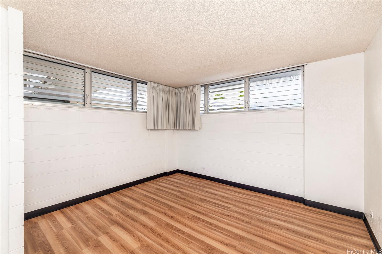 Hale O Kalani Towers condo # 106, Honolulu, Hawaii - photo 5 of 12