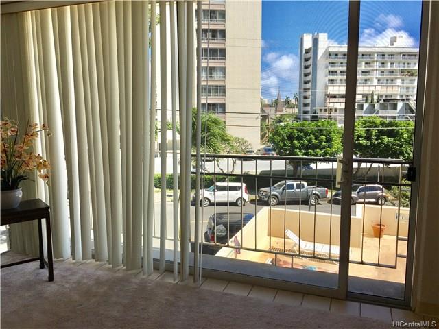 Hale O Kalani Towers condo # 205, Honolulu, Hawaii - photo 5 of 11