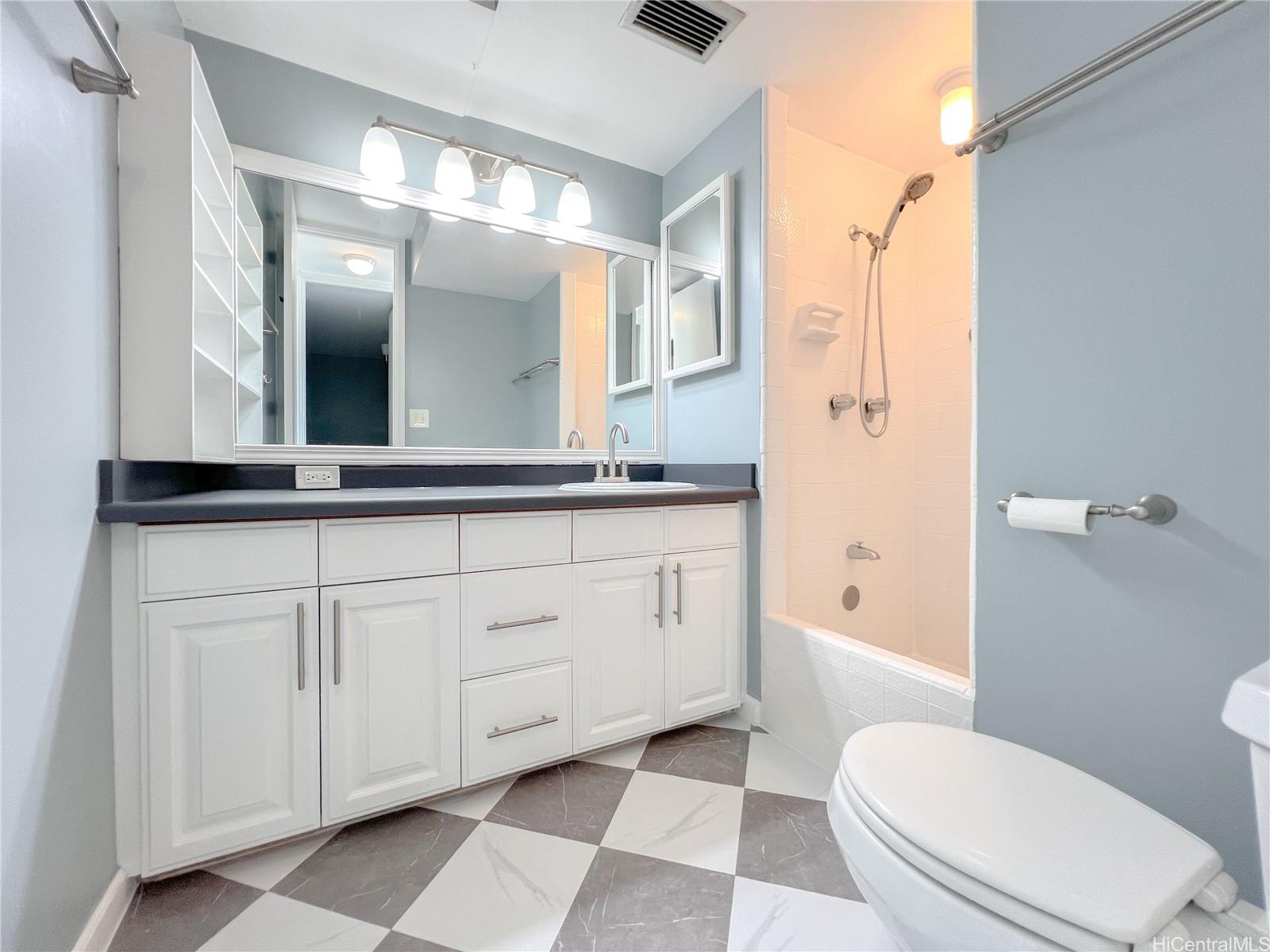 1702 Kewalo St Honolulu - Rental - photo 15 of 21