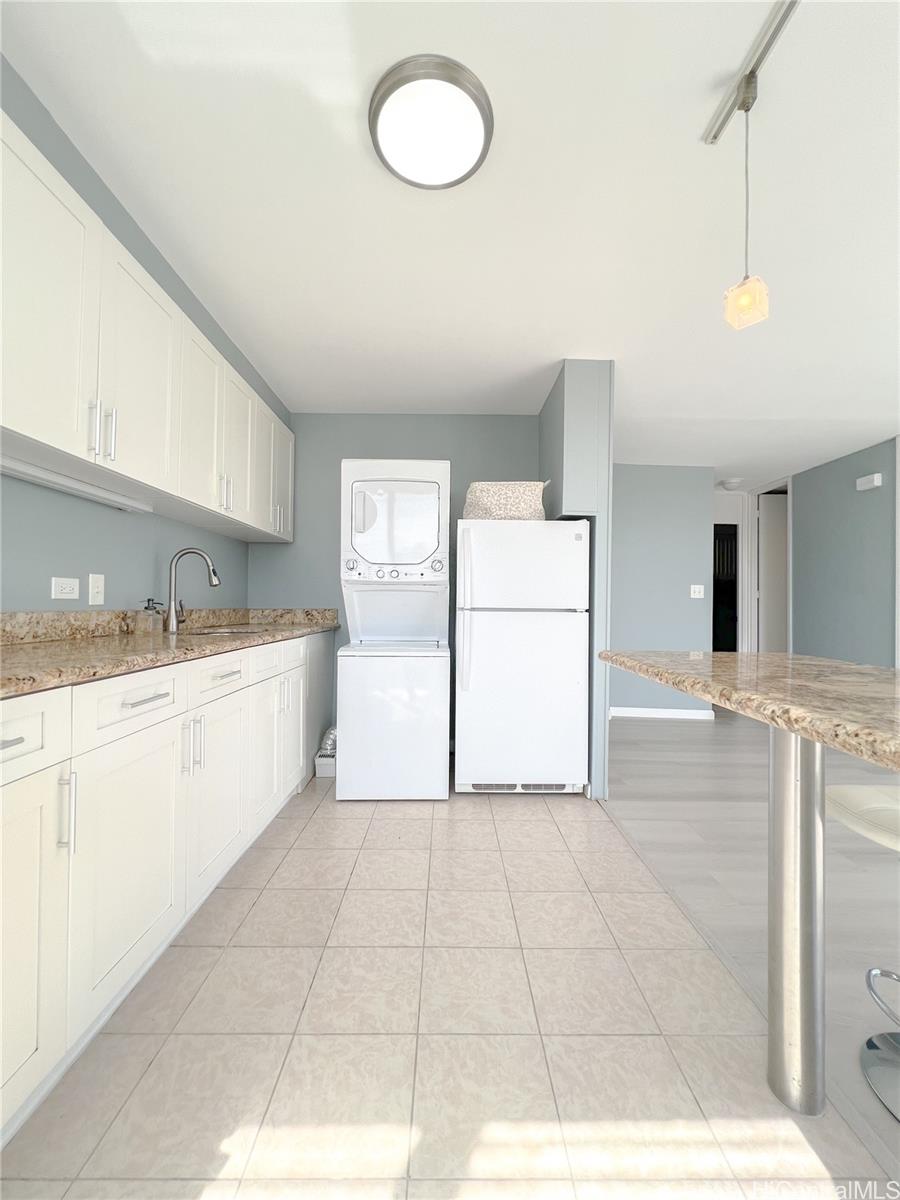 1702 Kewalo St Honolulu - Rental - photo 8 of 21