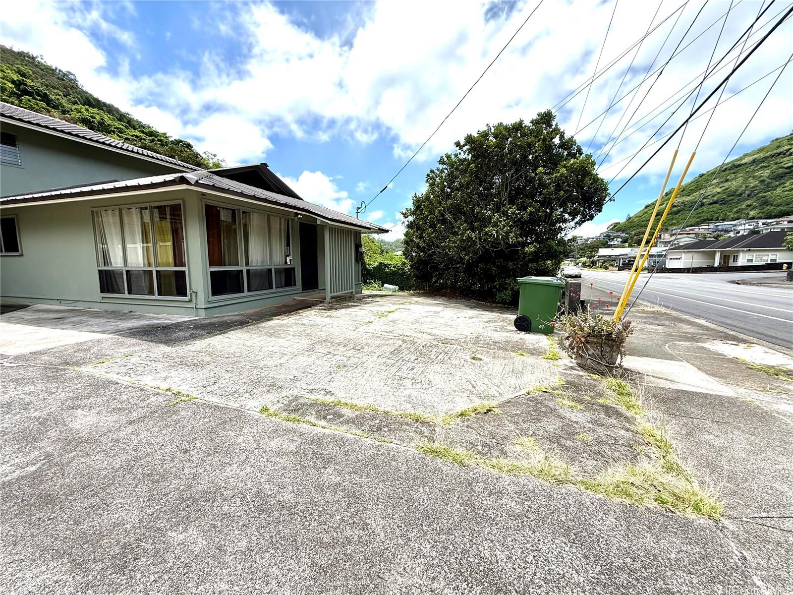 1707A Ala Aolani Street Honolulu - Rental - photo 2 of 16