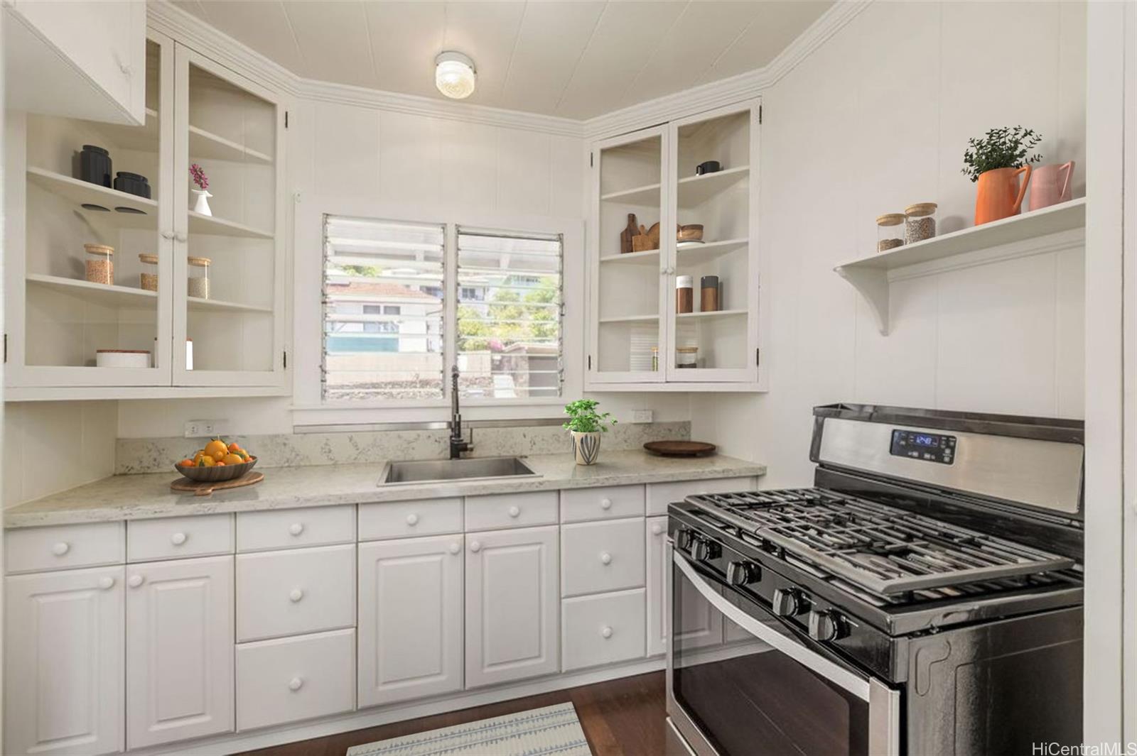 1708  Kealia Drive Kamehameha Heights, Honolulu home - photo 6 of 25