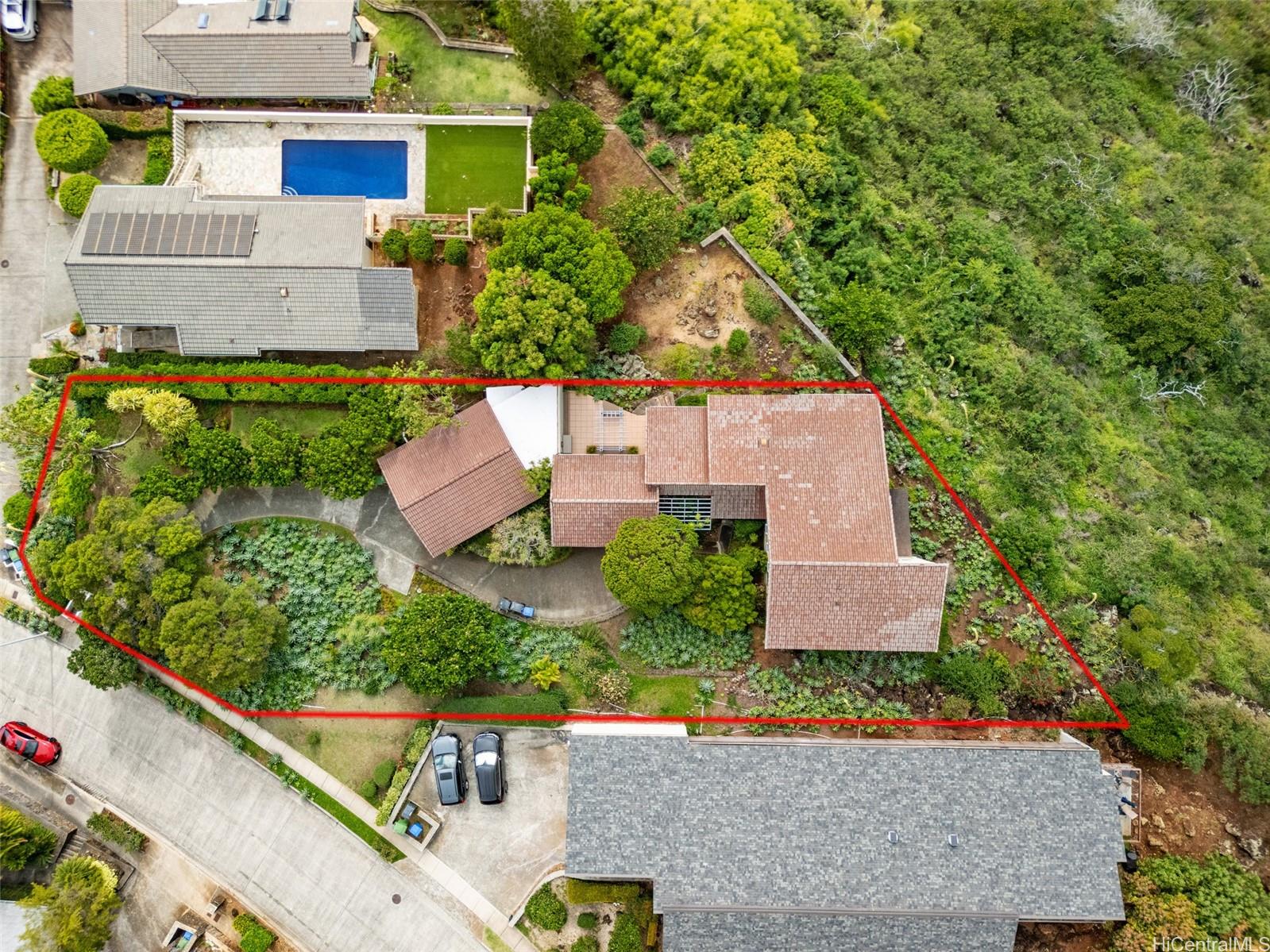 1708  Kumakani Loop Waialae Iki, Diamond Head home - photo 22 of 25