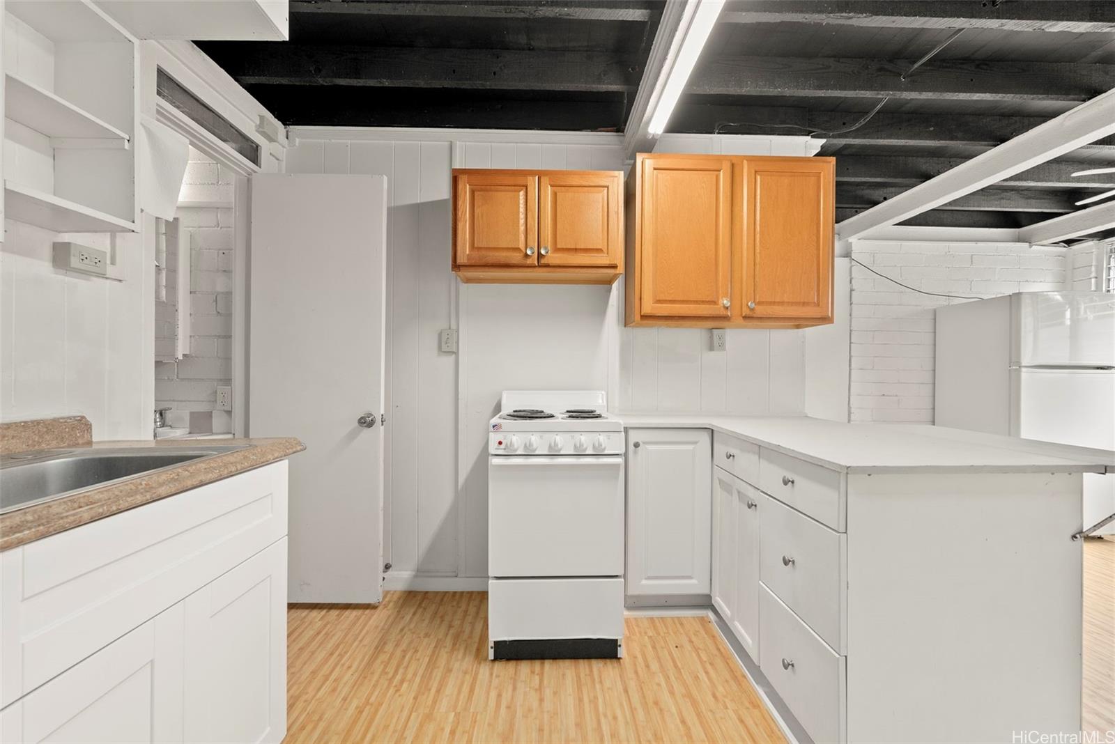 1708  Nakiu Place Manoa-lower, Honolulu home - photo 10 of 25