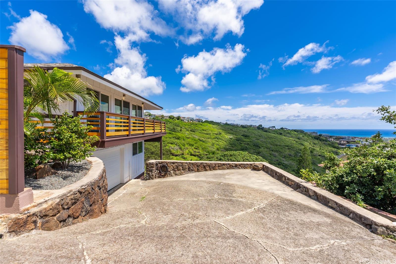 1709  Iwi Way Wilhelmina, Diamond Head home - photo 7 of 25