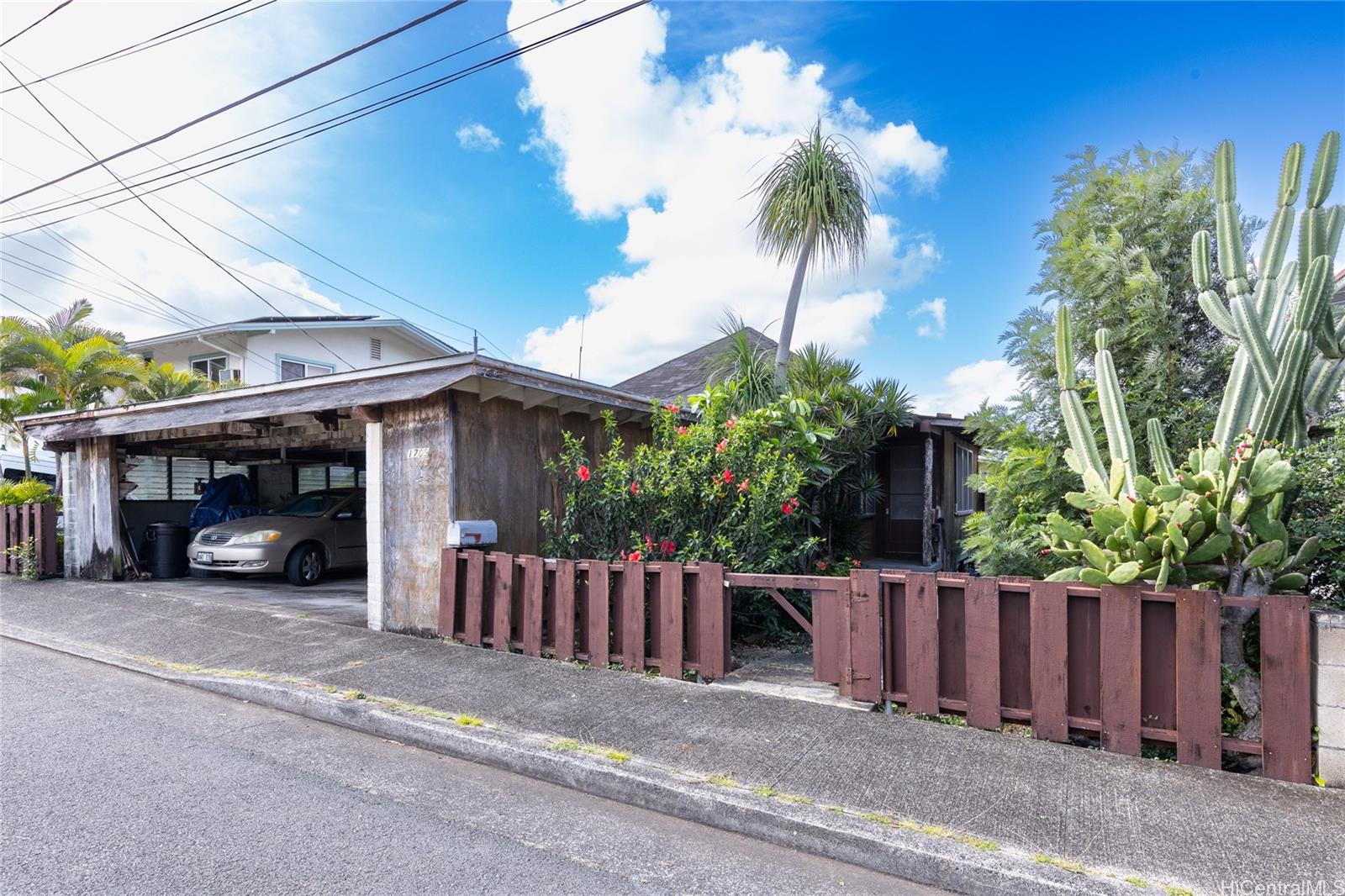 1709  Perry St Kalihi-upper, Honolulu home - photo 16 of 17