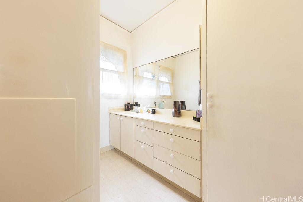 1709  Perry Street Kalihi-upper, Honolulu home - photo 9 of 15